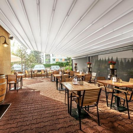 Prague Hotel Carl Inn Restaurant & Free Parking מראה חיצוני תמונה