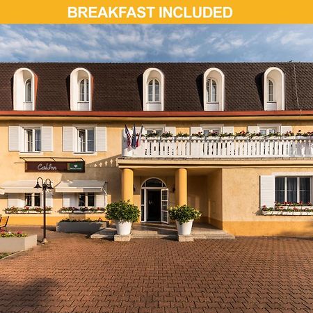 Prague Hotel Carl Inn Restaurant & Free Parking מראה חיצוני תמונה