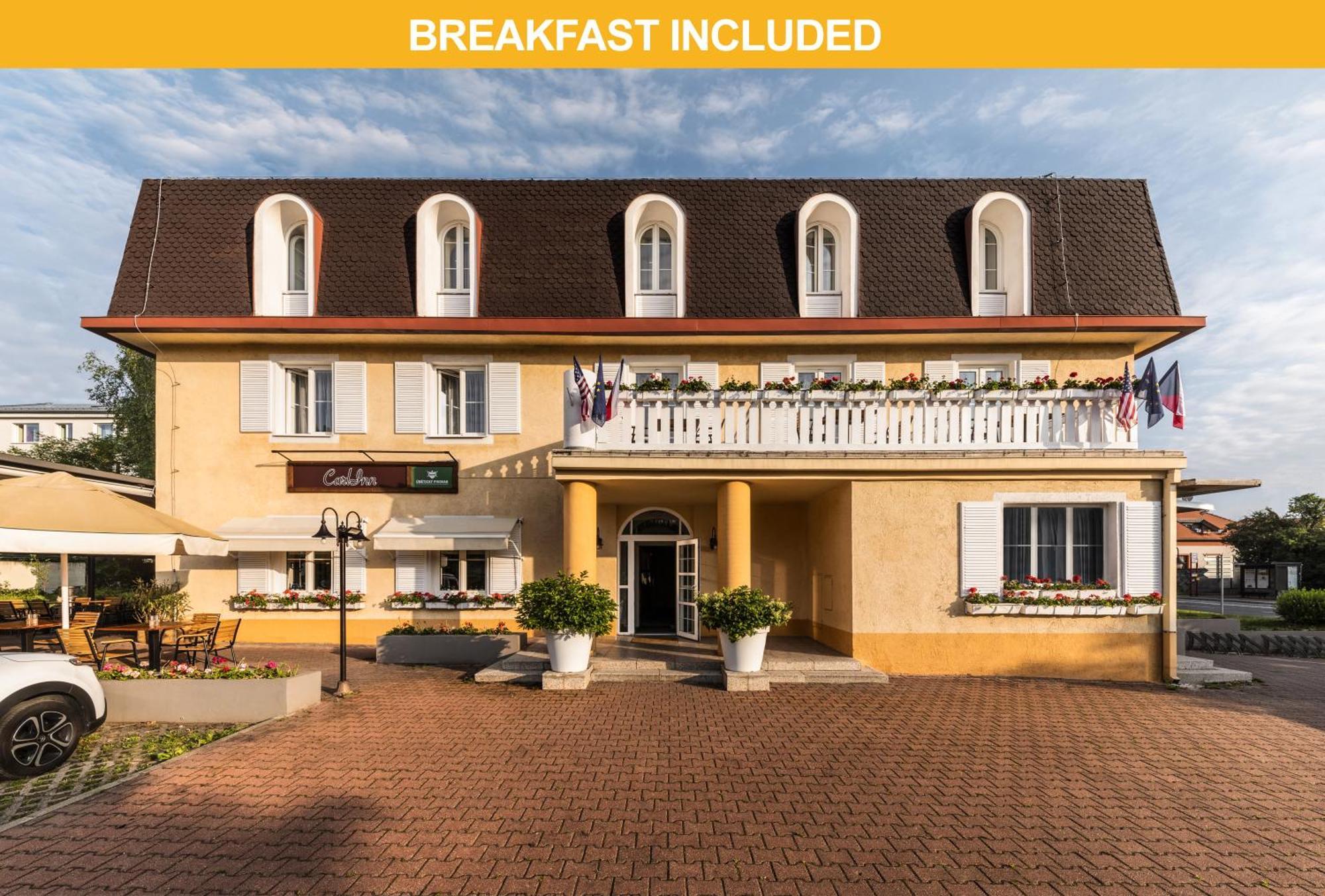 Prague Hotel Carl Inn Restaurant & Free Parking מראה חיצוני תמונה